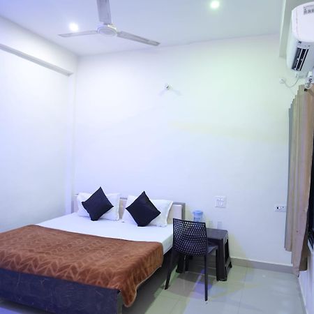 Hotel Jaanvi 오르차 외부 사진